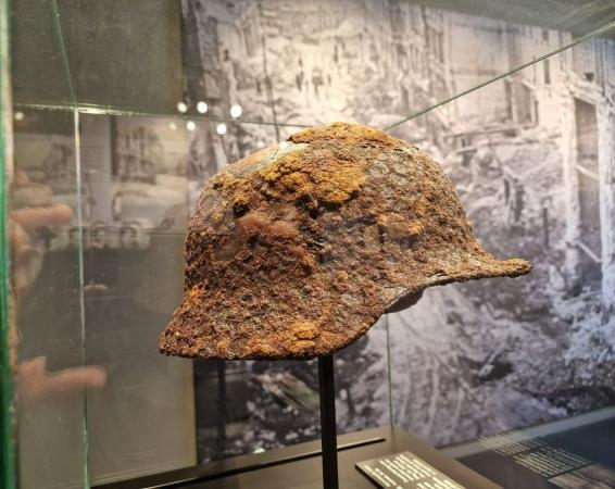 Un puzzo di IV Reich aleggia su Berlino